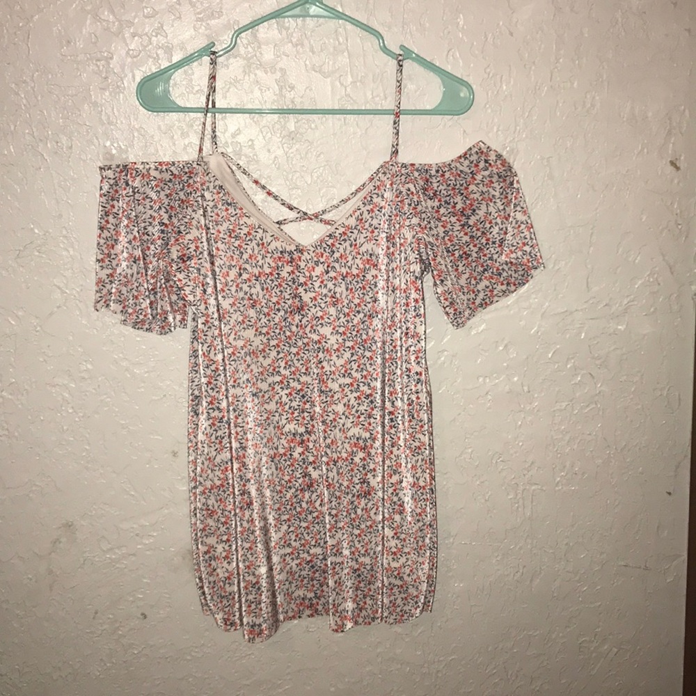 Floral cold shoulder top